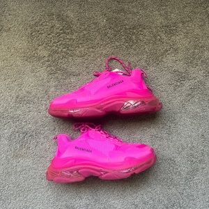 Balenciaga triple s (Hot Pink) size 11 us